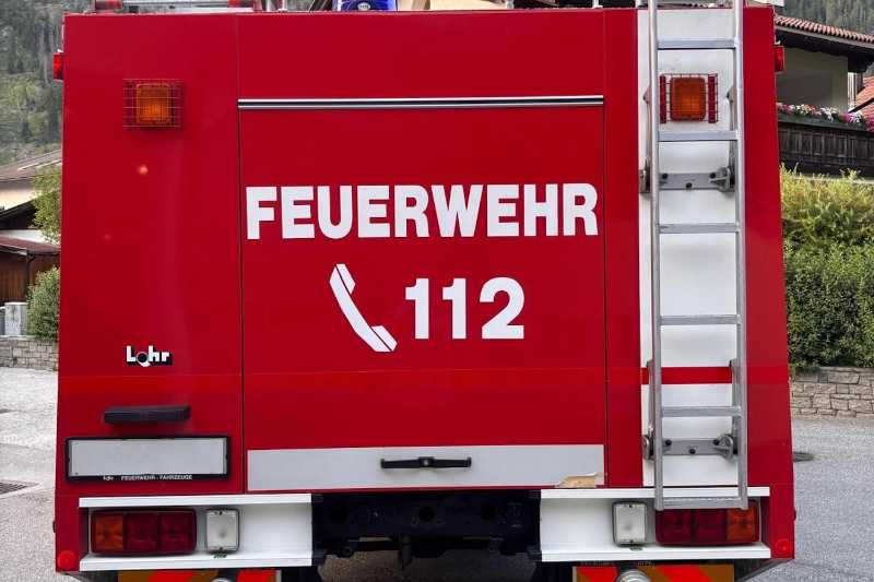 OmecoHub - Immagine MERCEDES 1124